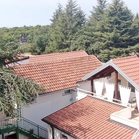 Katoro Apartman *