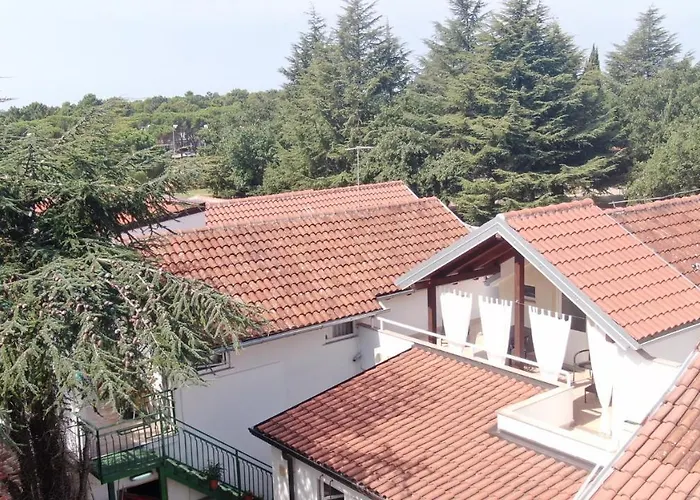 Katoro Appartement *