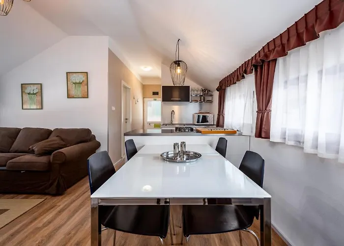 Appartement Katoro *